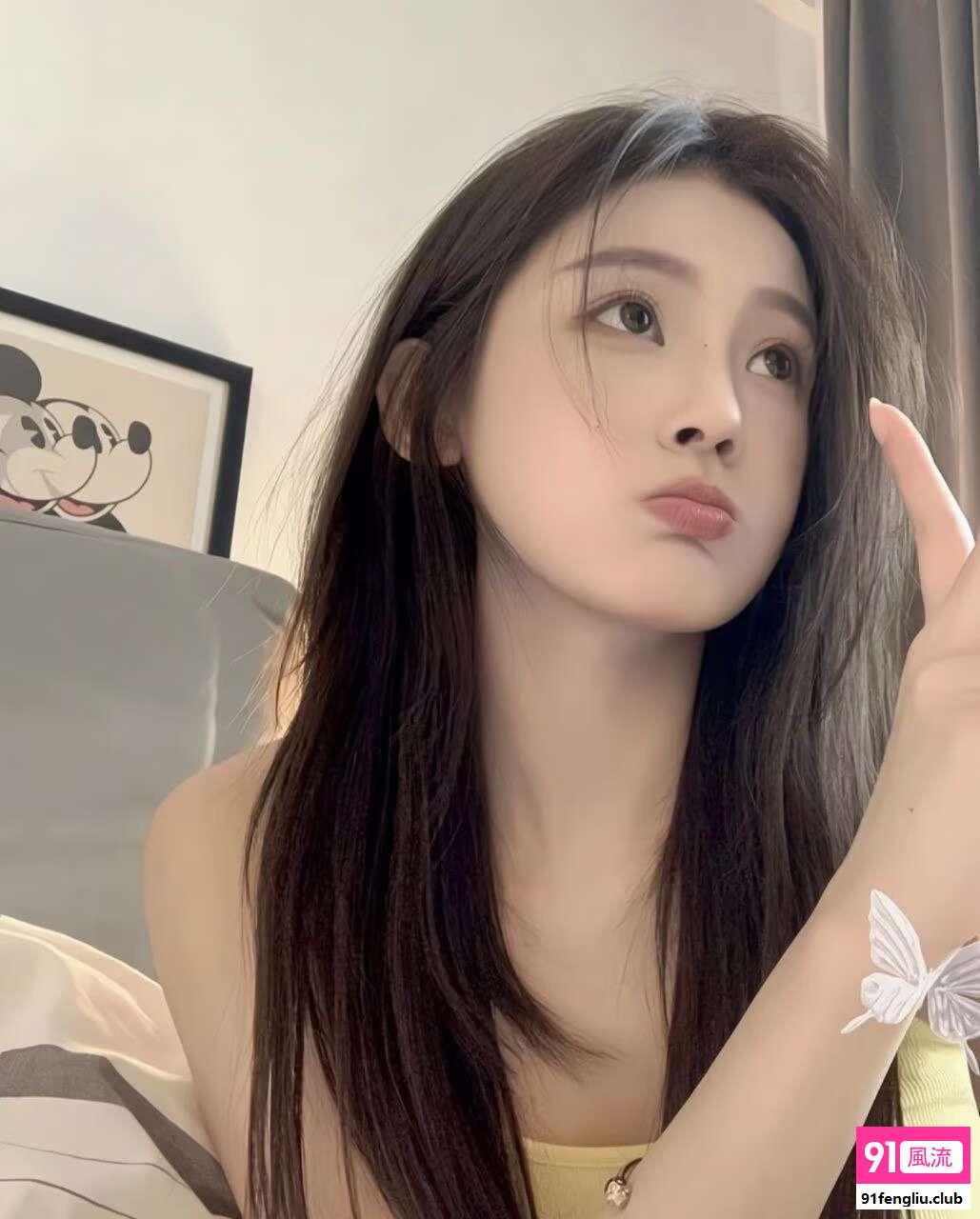 巨乳嫩妹自租房兼职上门